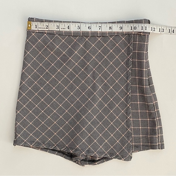 Garage High Waist Houndstooth Plaid Pink White Black Wrap Skort Women's Size XS - Picture 6 of 12
